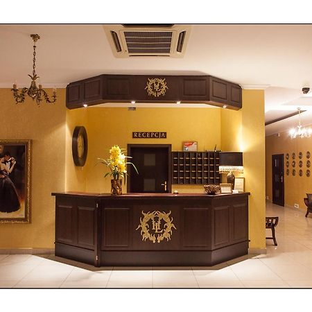Hotel Lord Debica Exterior foto